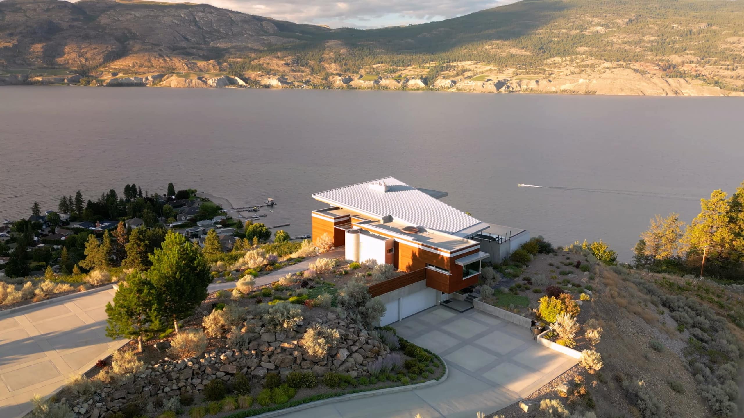 18555 Matsu Drive, Summerland: aerial lake view