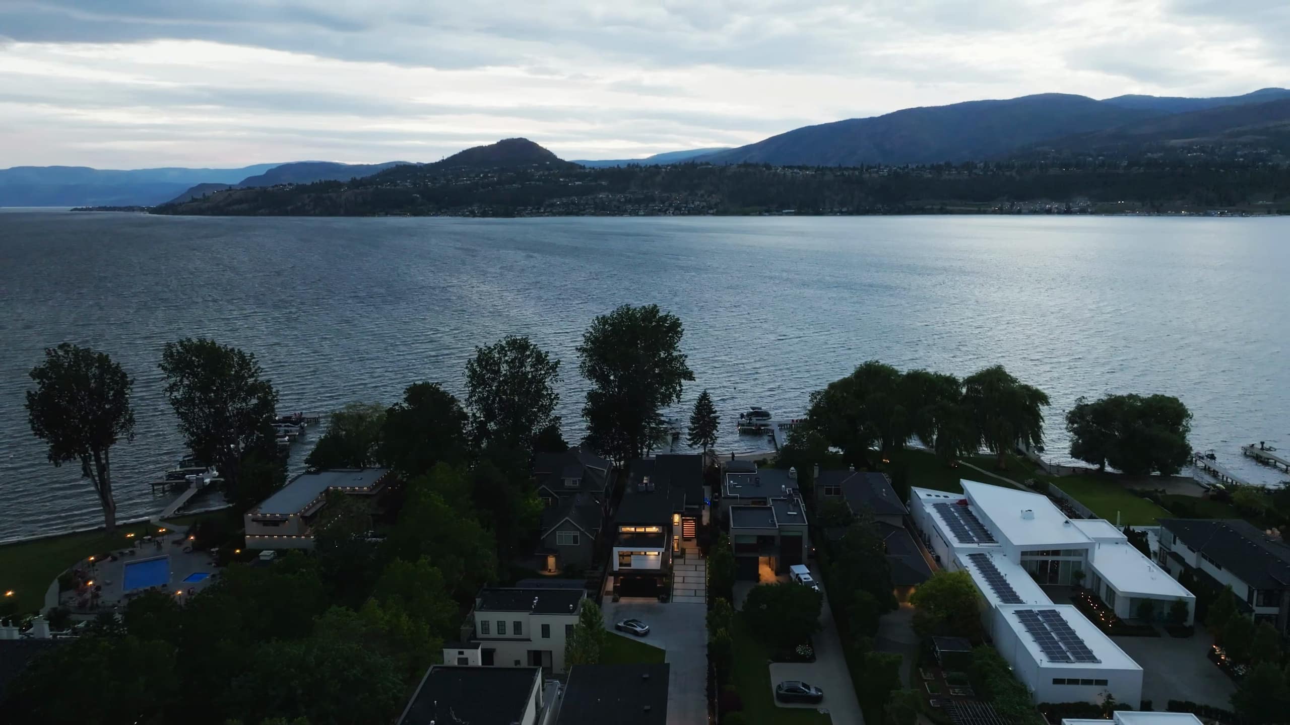 2764 Abbott Street, Kelowna: aerial lake view